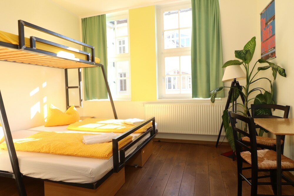 Фото Opera Hostel