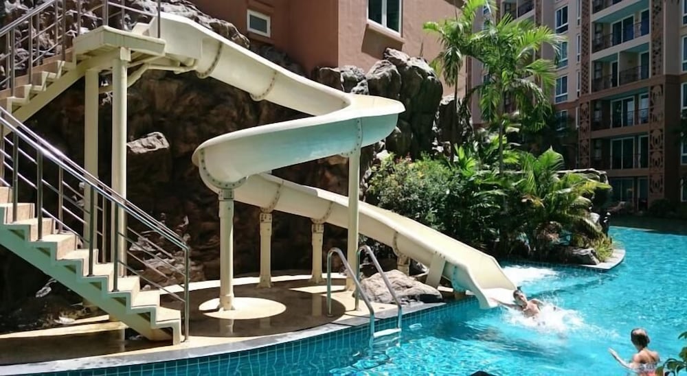 Фото Atlantis Condo Resort Jomtien by Evt