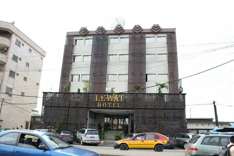 Гостиница Lewat Hotel в Дуале