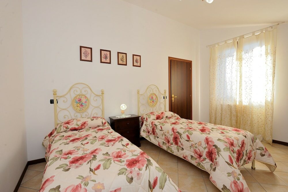 Фото Agriturismo Lustrinu