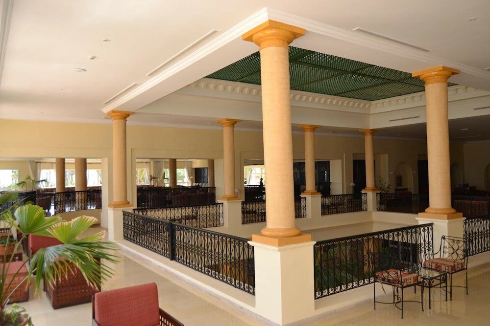 Фото Zephir Hotel & SPA