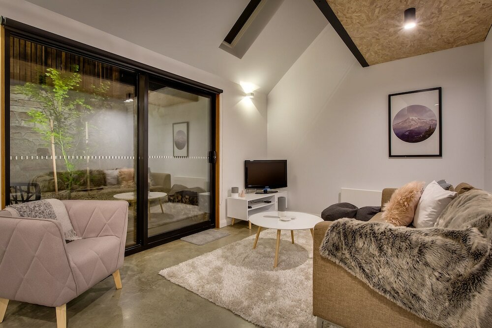 Фото White Room Apartments