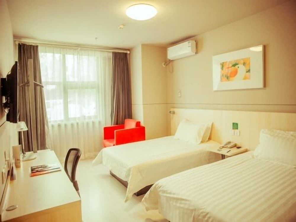 Фото Jinjiang Inn Cangzhou West High speed Train Station Rongsheng Plaza