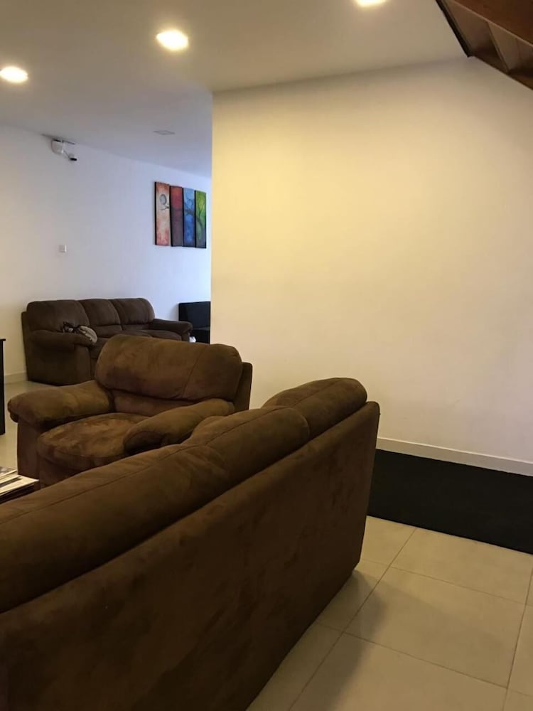 Фото Impala City Hotel and Hostel Kandy 50