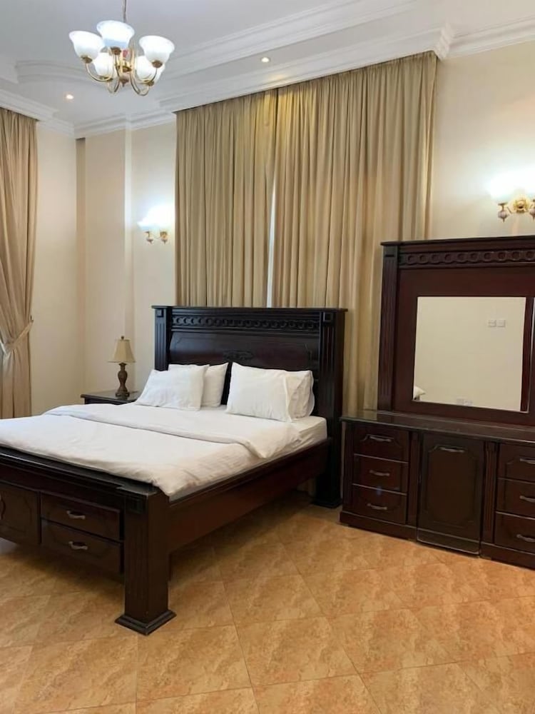 Фото Al Misrea Tower