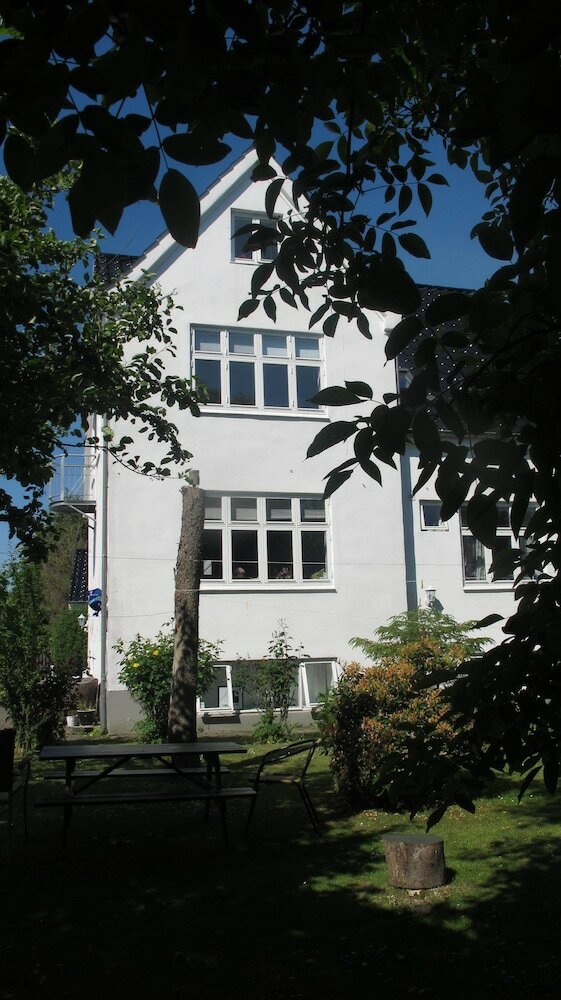 Фото Guesthouse Sharon Suite