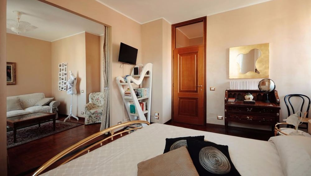 Фото Villa Marisa bed breakfast and books