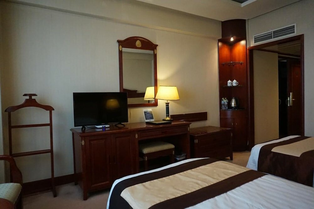 Фото Harbin Kunlun Hotel (Railway Station Museum)