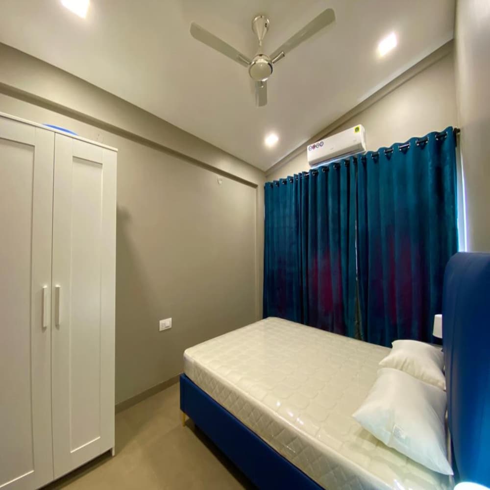 Фото Hotel Sadhana Executive