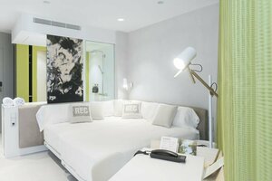 Гостиница Hotel Rec Barcelona - Adults only