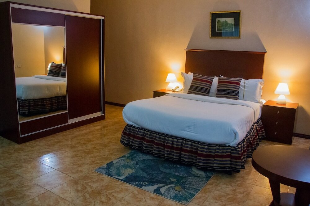 Фото The Palmview Manor Hotel