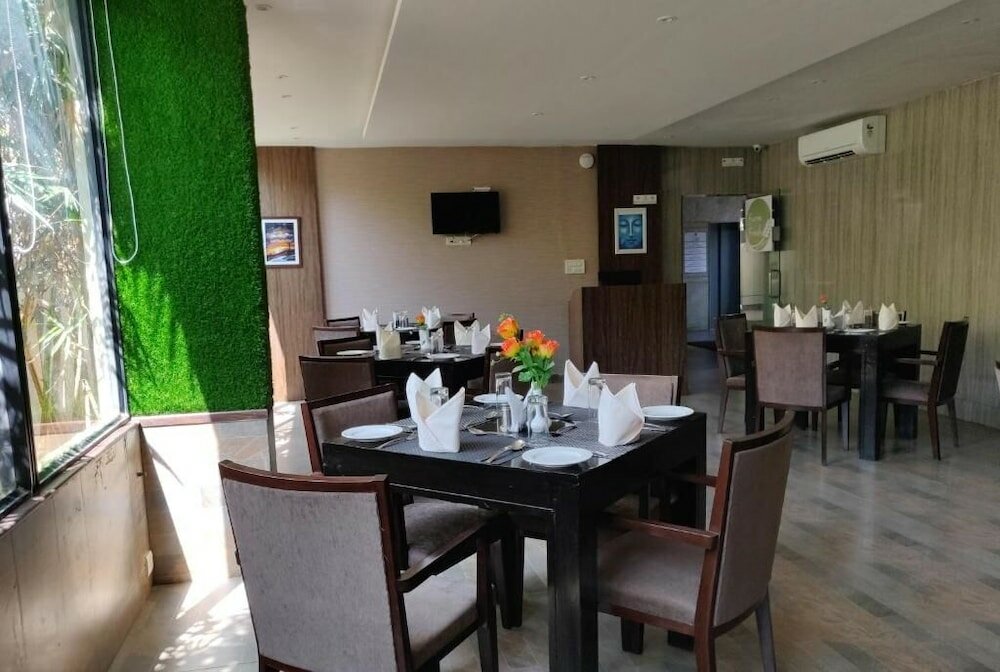 Фото Отель The Byke Signature