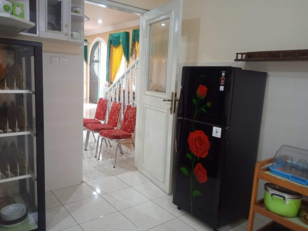 Фото Villa Kota Bunga Allamanda