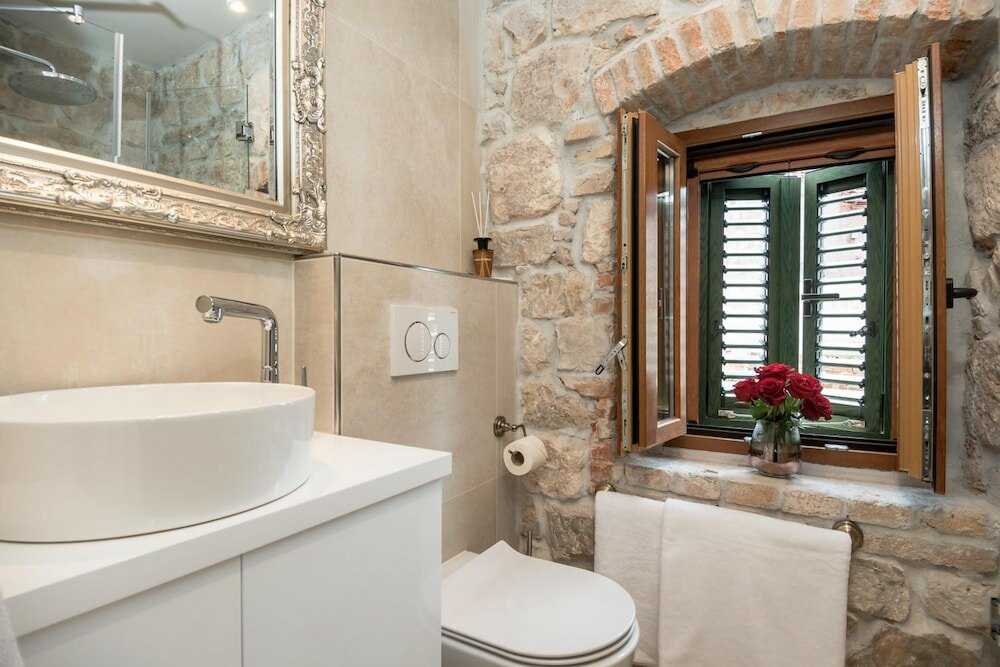 Фото Jupiter Lux Rooms