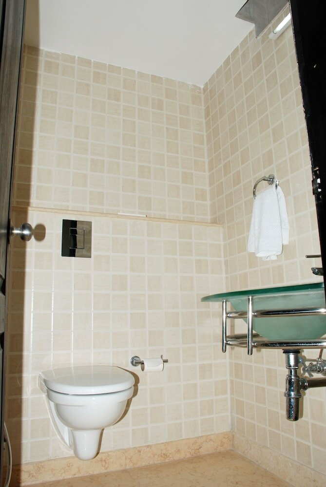 Фото Jht Hotel