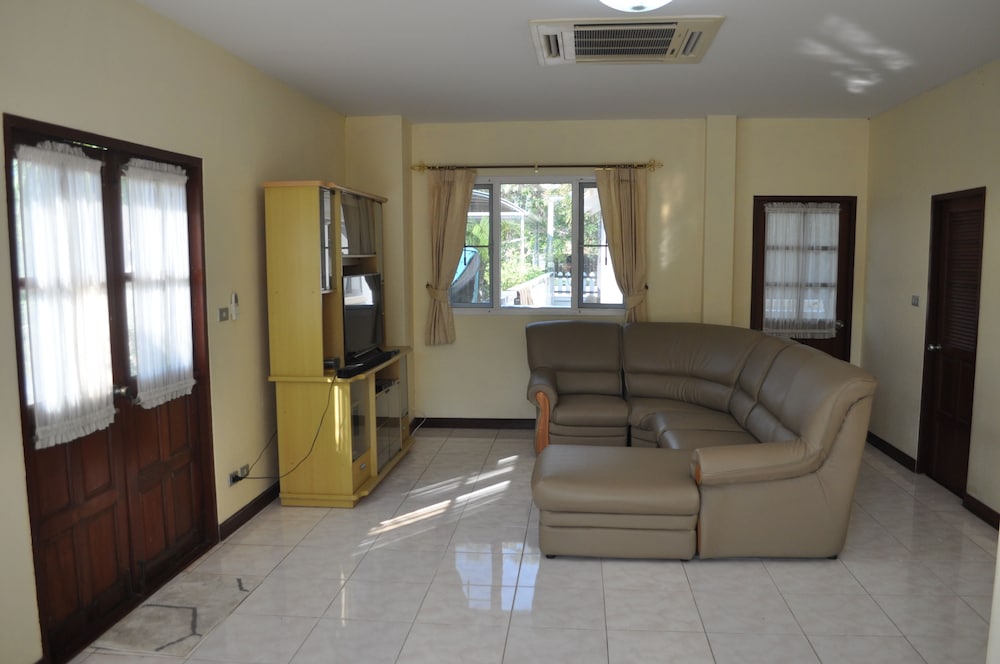 Фото Tropical Hill by Melody Hua-Hin