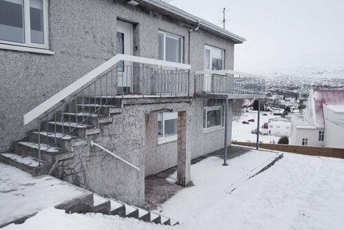 Гостиница Akureyri Downtown Apartments Hafnarstræti 100 в Акюрейри