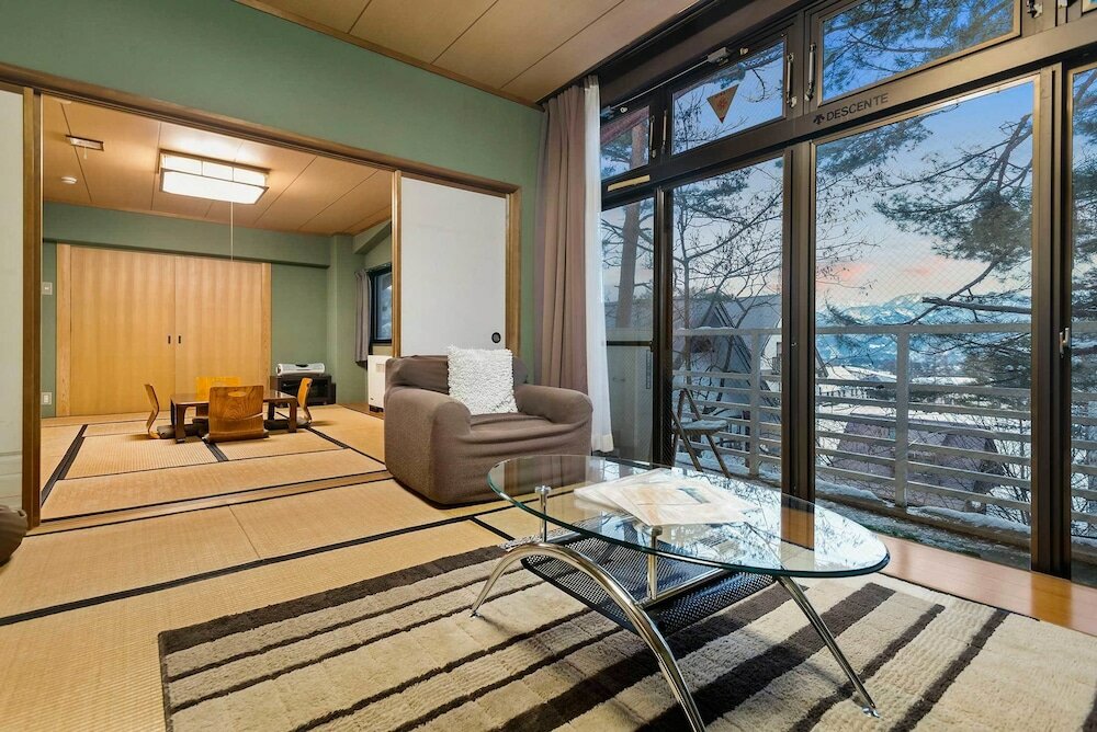 Фото White Horse Hotel