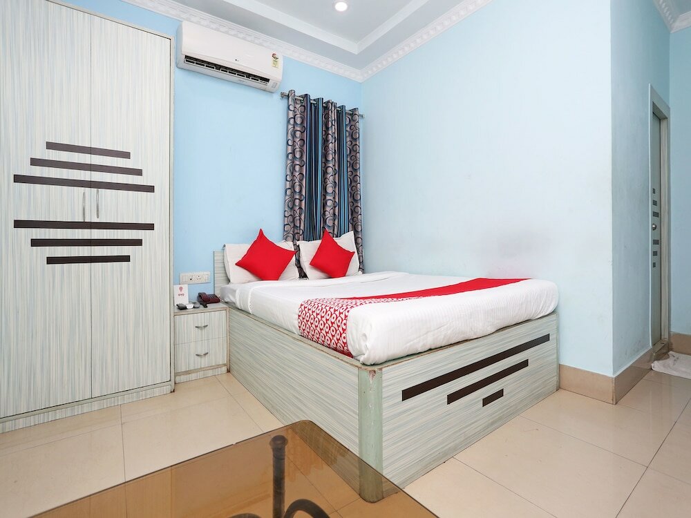 Фото Oyo 11888 Rasbehari Avenue