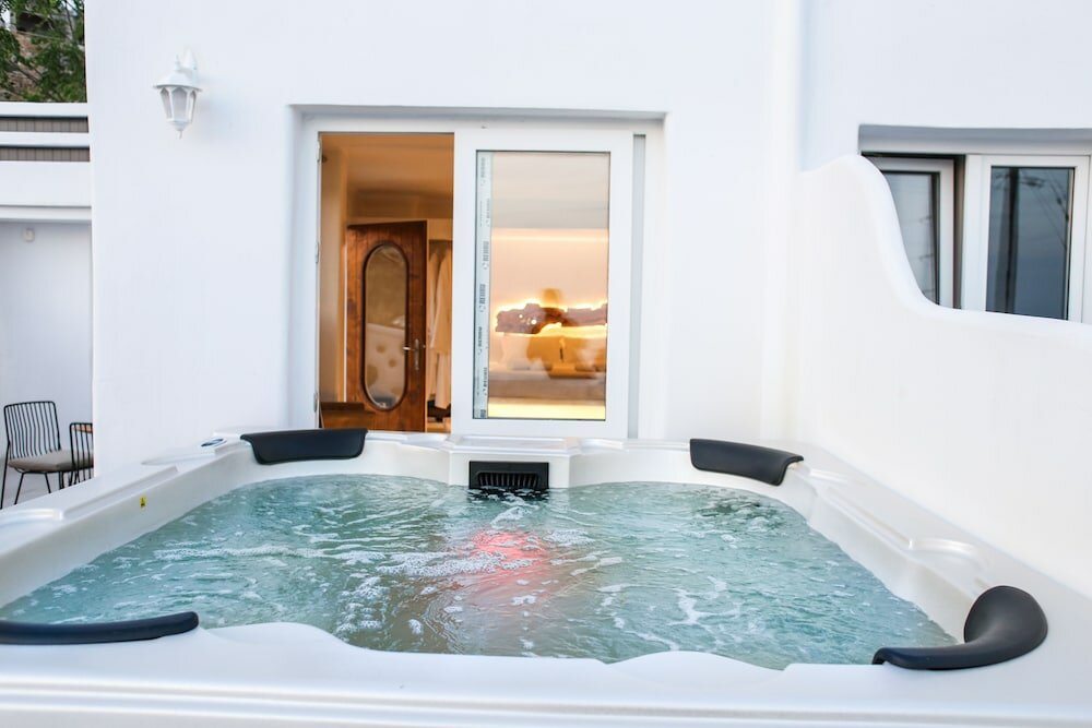 Фото Villa Elina Suites And More