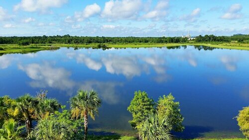 Гостиница Lovely Third-floor Vista Cay Resort Condo! в Орландо