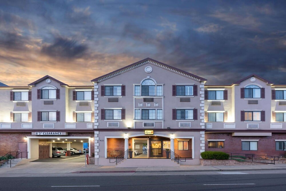 Фото Super 8 by Wyndham San Bruno sf Intl Arpt West