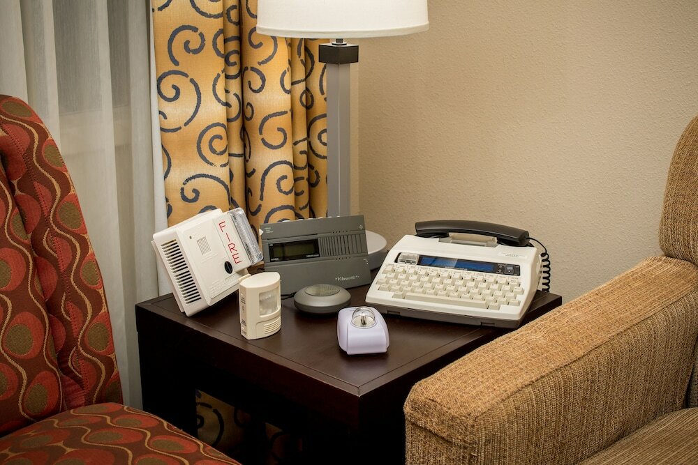 Фото Embassy Suites by Hilton Seattle Tacoma International Airport