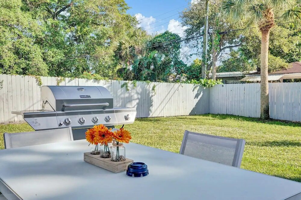 Фото Newly Renovated 3br Home with Hot tub