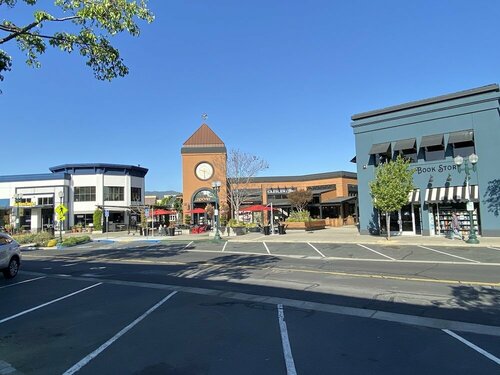 Гостиница Sun Valley Inn в Уолнат-Крике