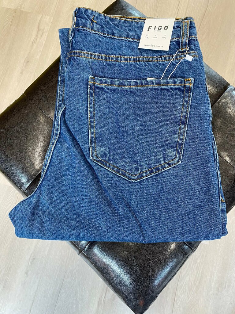 Jeans store Drbenants, Mytischi, photo