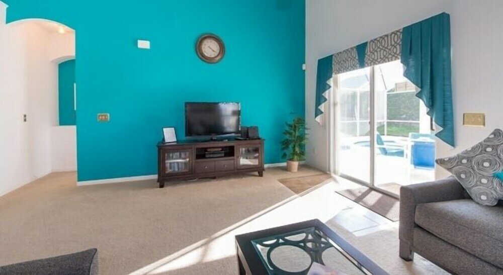 Фото Ov3252 - Hampton Lakes - 5 Bed 4 Baths Villa