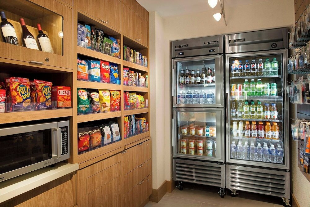 Фото Courtyard by Marriott San Diego Gaslamp/Convention Center