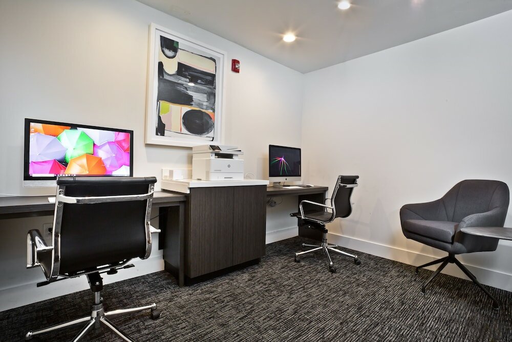 Фото The Crestview