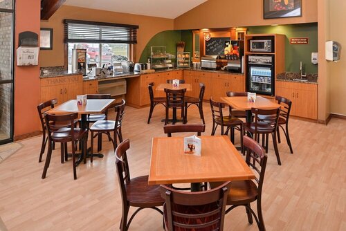 Гостиница AmericInn by Wyndham St. Cloud в Сент-Клауд