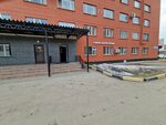 Dinails studio (Áýezov Avenue, 14/1) ، صالون العناية بالأظافر