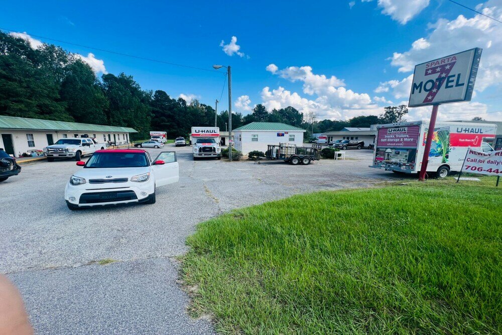 Фото Sparta Seven Motel by Oyo near Milledgeville