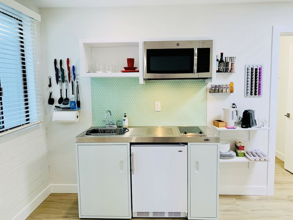 Фото Intimate Well Appointed-Old Town-Pool