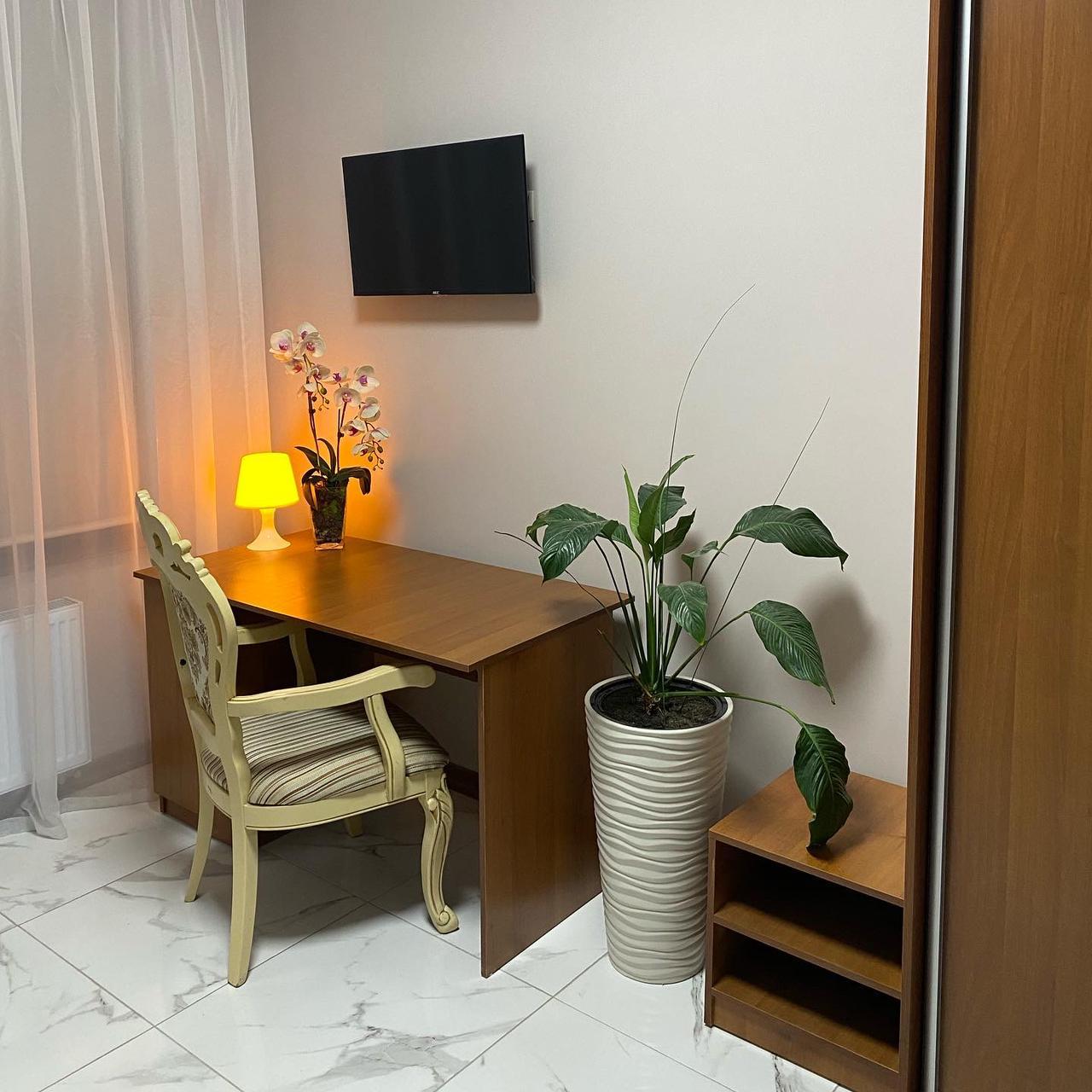 Фото Бирюзовый