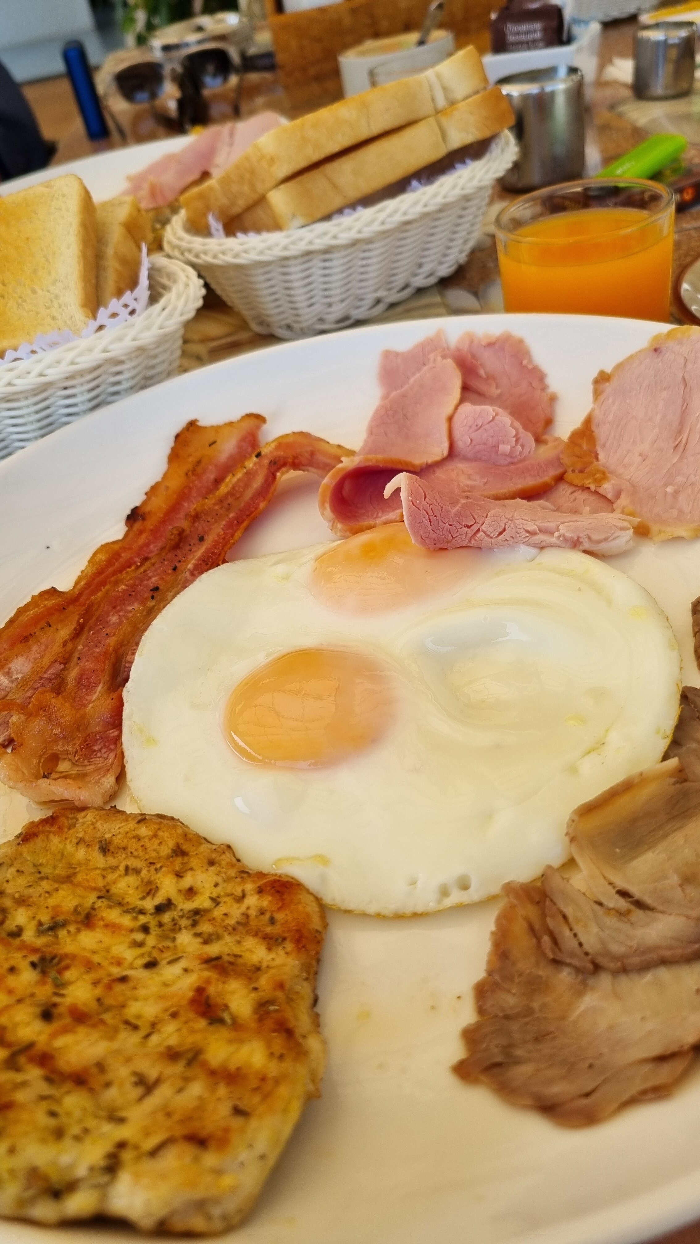 Фото Jomtien Condotel Condominium