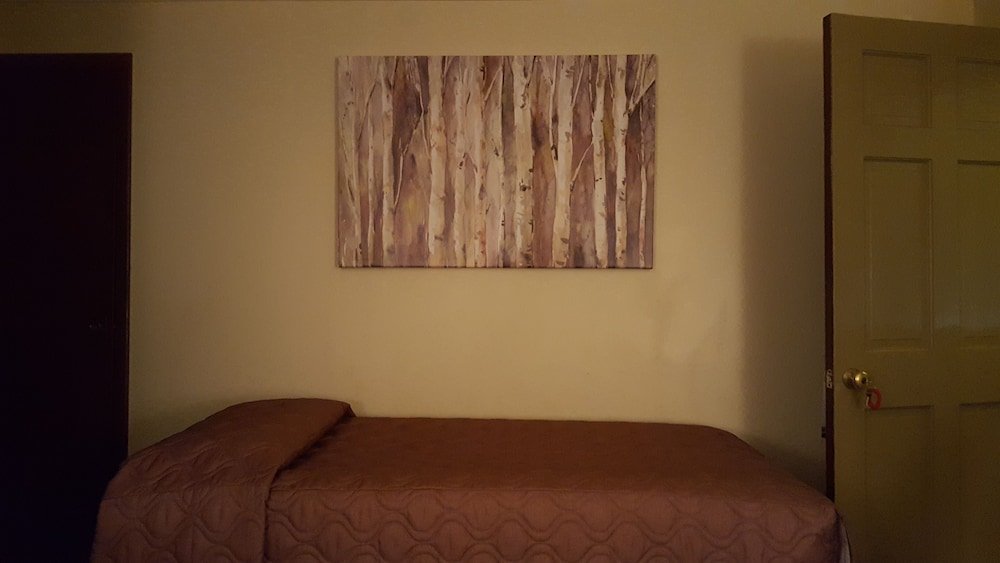 Фото Riverbank Motel and Cabins