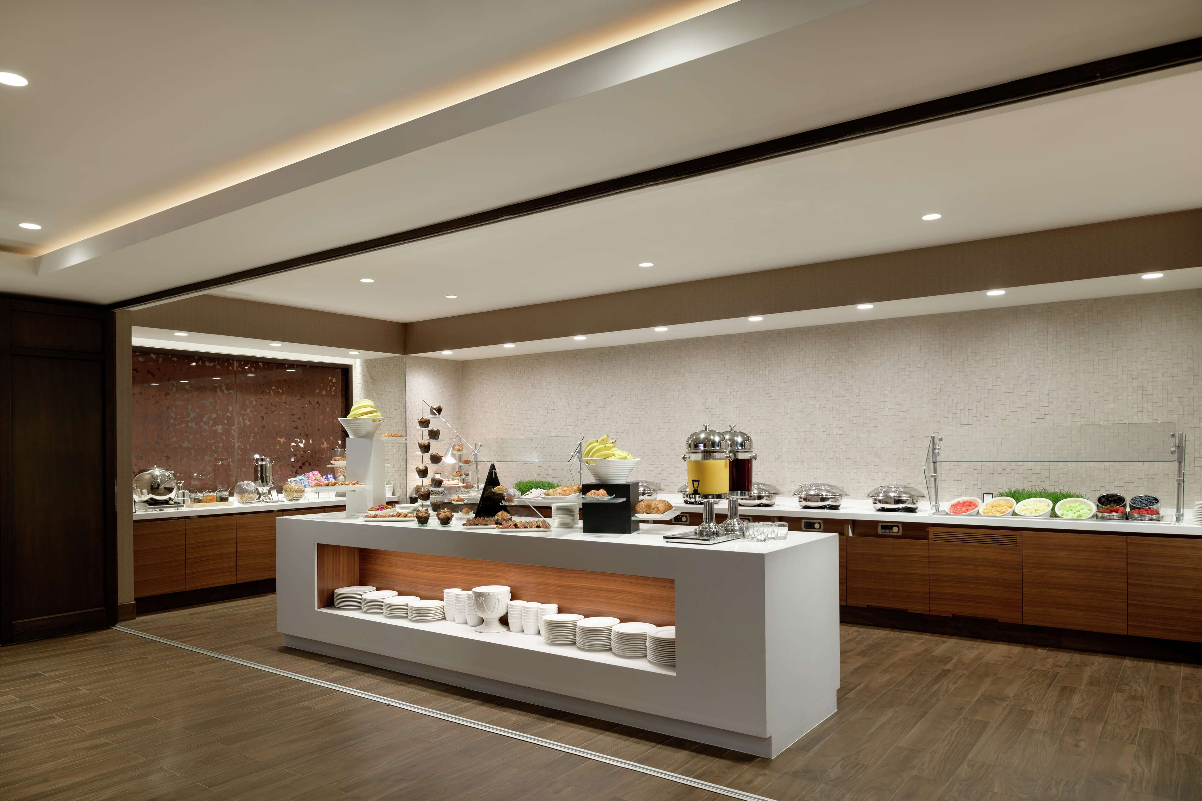 Фото Hilton Washington DC National Mall The Wharf