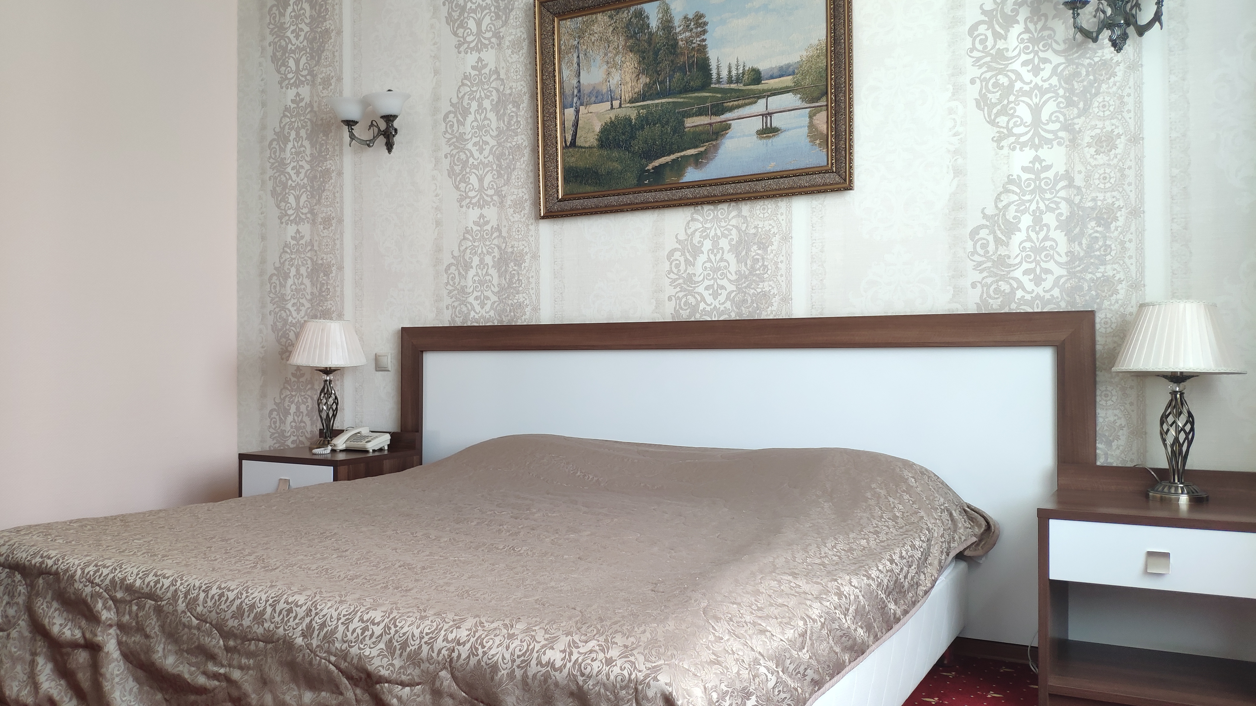 Фото отеля 2