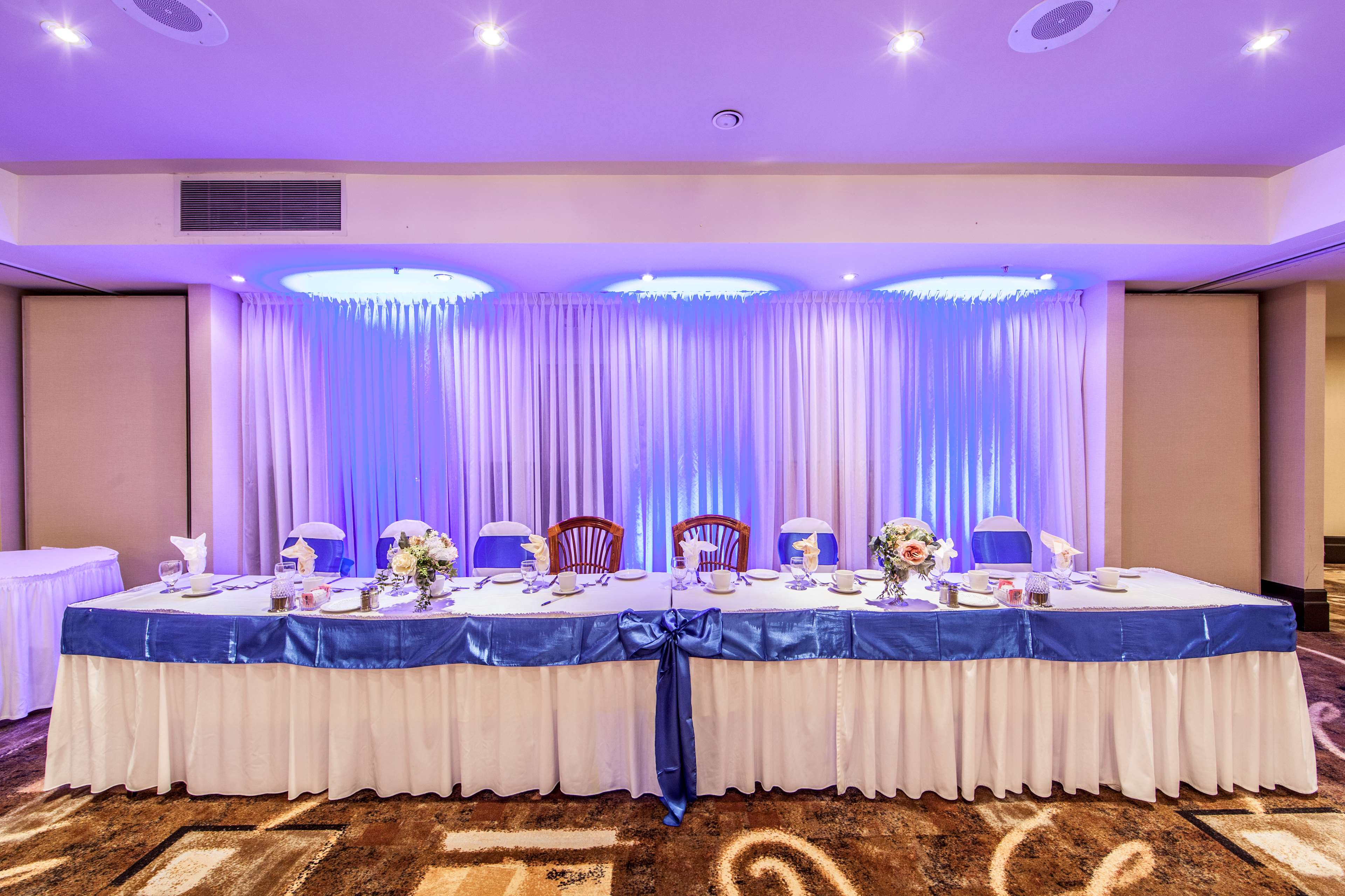 Фото Radisson Hotel Montreal Airport