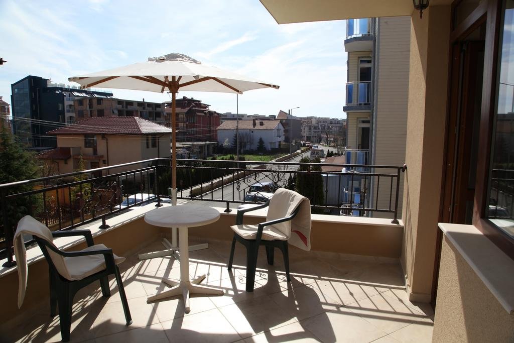 Фото Ravda Bay Guest House