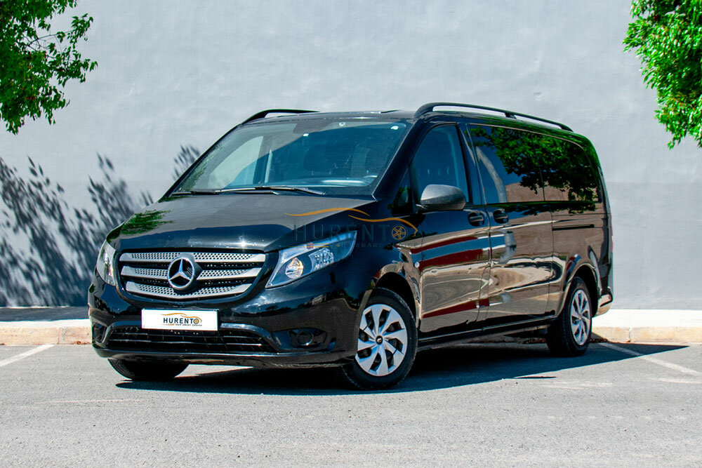Заказ авто такси Мерседес Бенц Вито микроавтобус Mercedes Benz Vito аренда в Москве