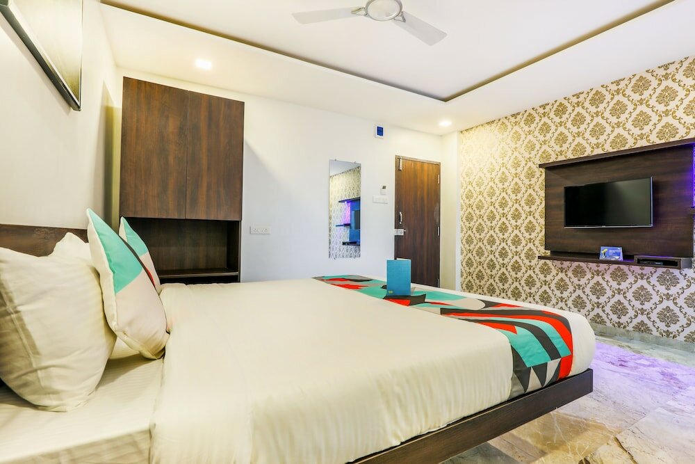 Фото FabExpress Classic Residency