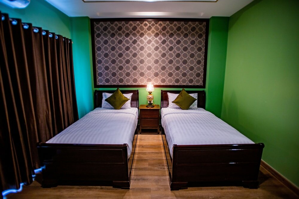 Фото Chunlee Grand Hotel