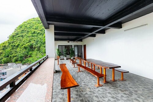 Гостиница Cat Ba Xanh Spring Garden Hotel
