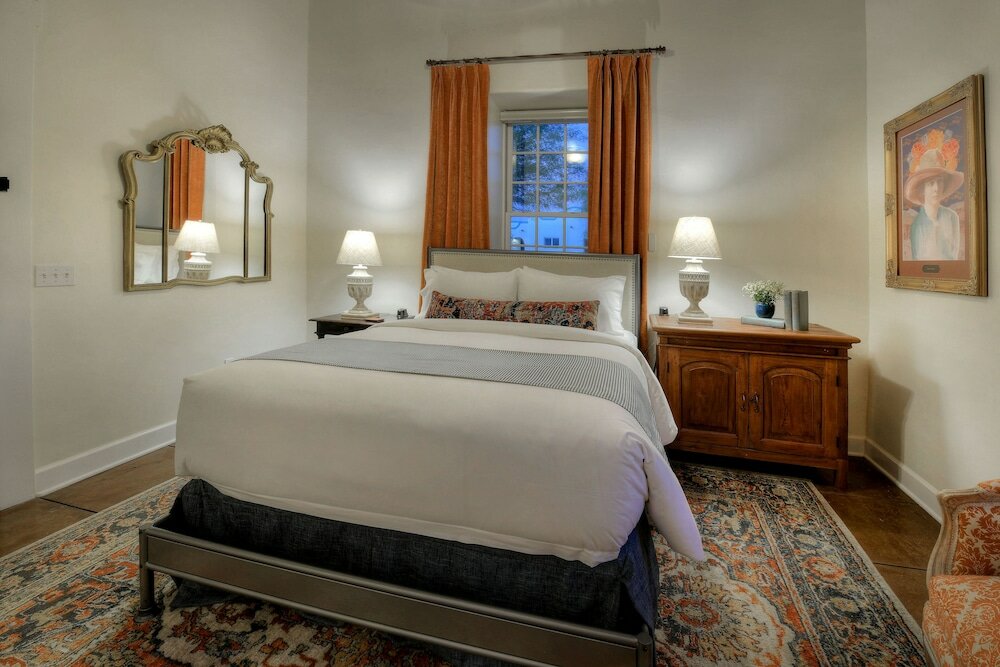 Фото The Armory Park Inn