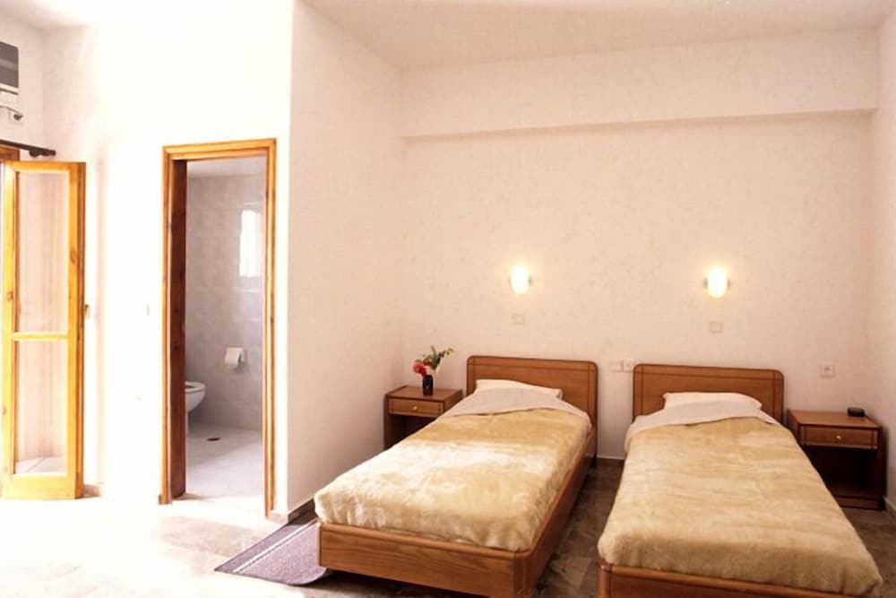 Фото Samaria Pension & Restaurant